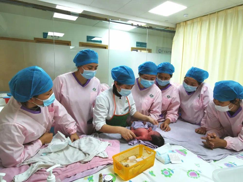 襄阳妇婴监护型护送